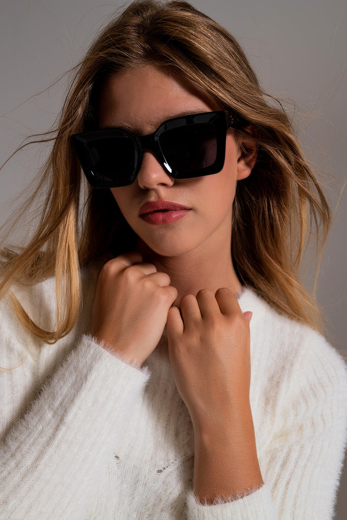 Q2 90's Squared Sunglasses in black