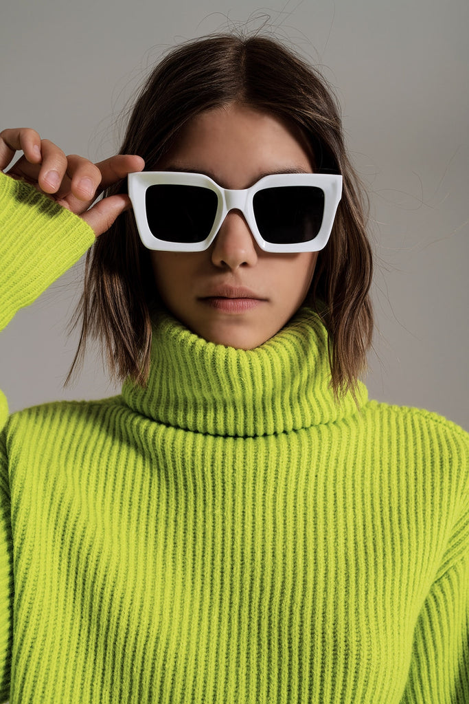 Q2 90's Squared Sunglasses in white